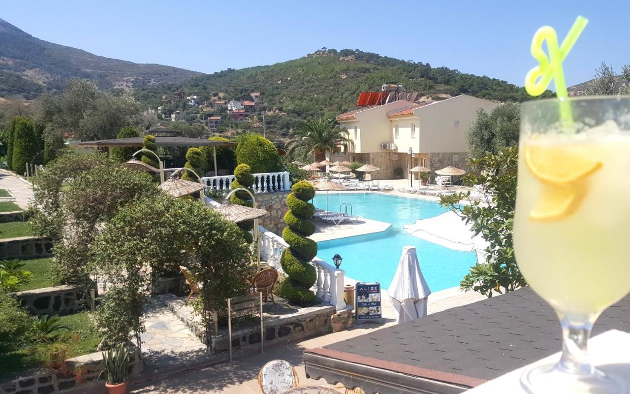 Alize Resort Hotel Yenifoca Exteriér fotografie